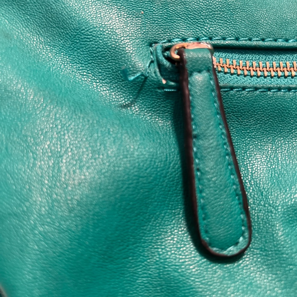 Moda LuXe - Picture 3 of 7